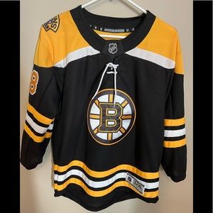 NHL Bruins Jersey- PASTRNAK Youth L/XL EUC.  Raised letters/emblems (not decal).